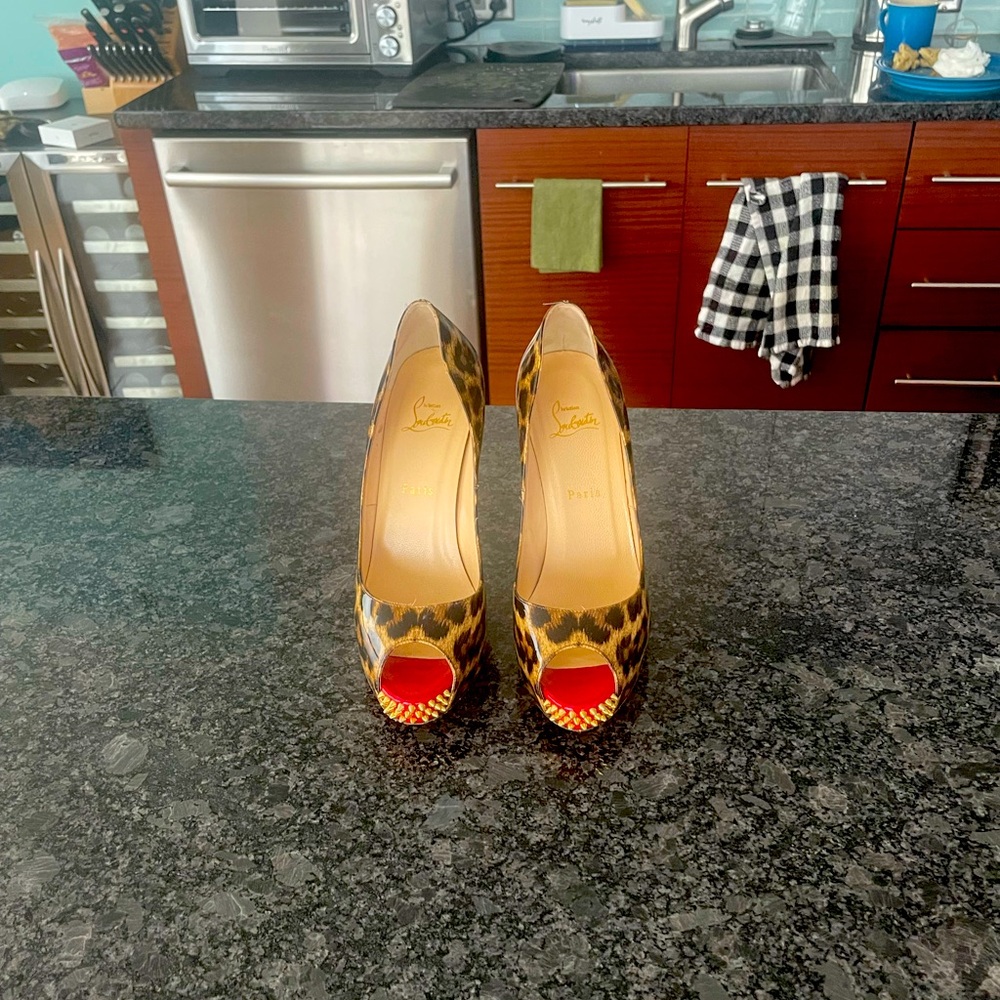 Christian Louboutin Shoes Size 39 4 Inch Heals With Platform